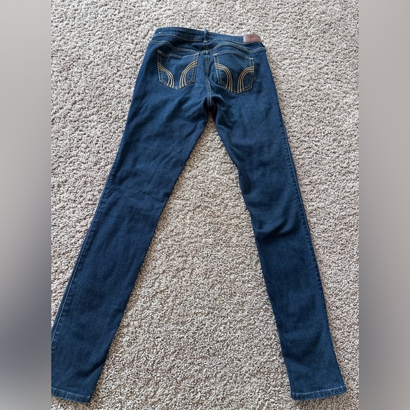 Preloved Hollister Dark Blue Skinny Jeans - Picture 3 of 3